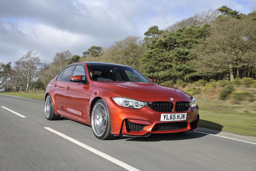  BMW M3 Competition Package 2016 года  (UK) (фото 17 из 25)